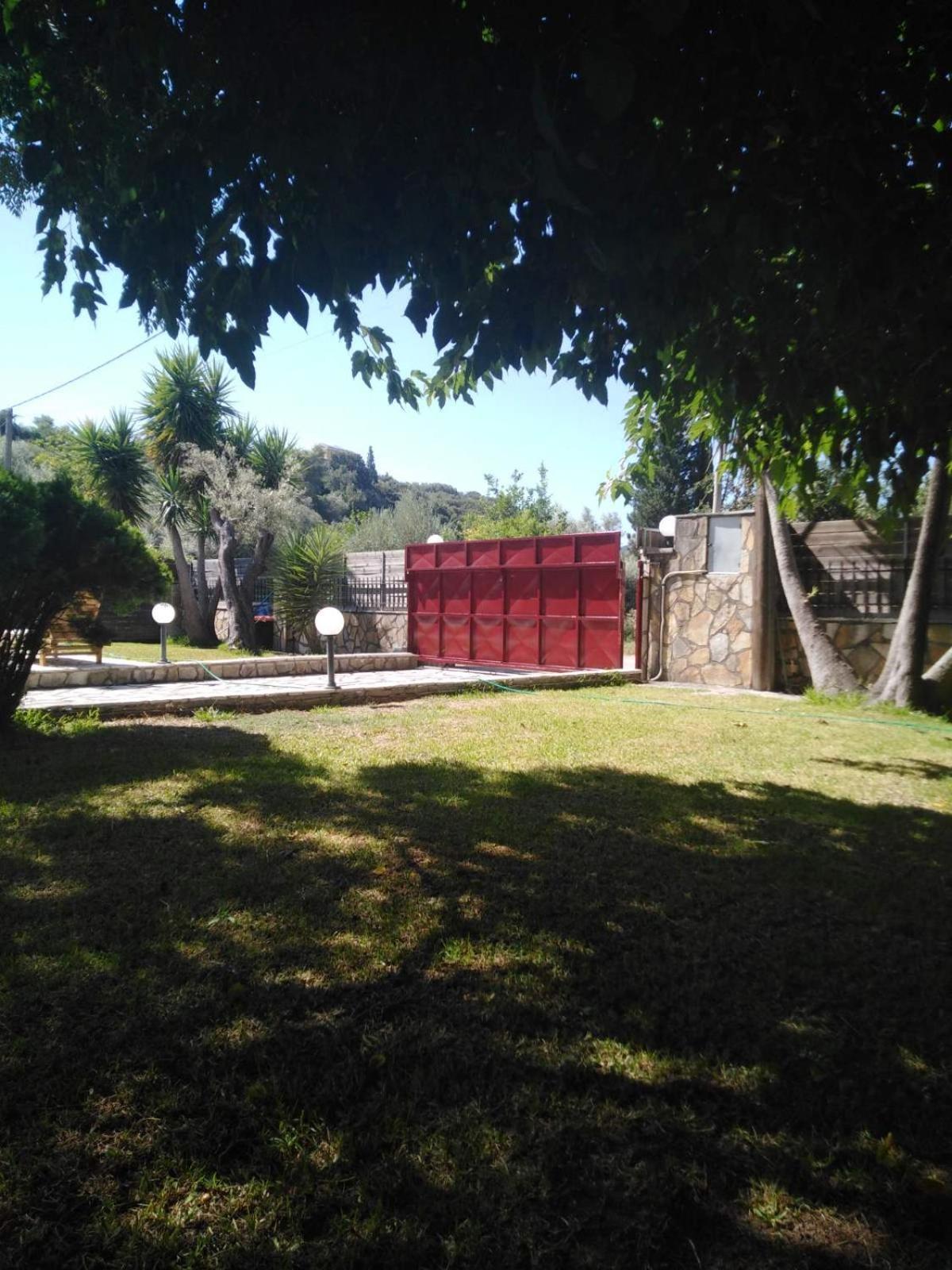Red Villa Nydri  Exterior photo